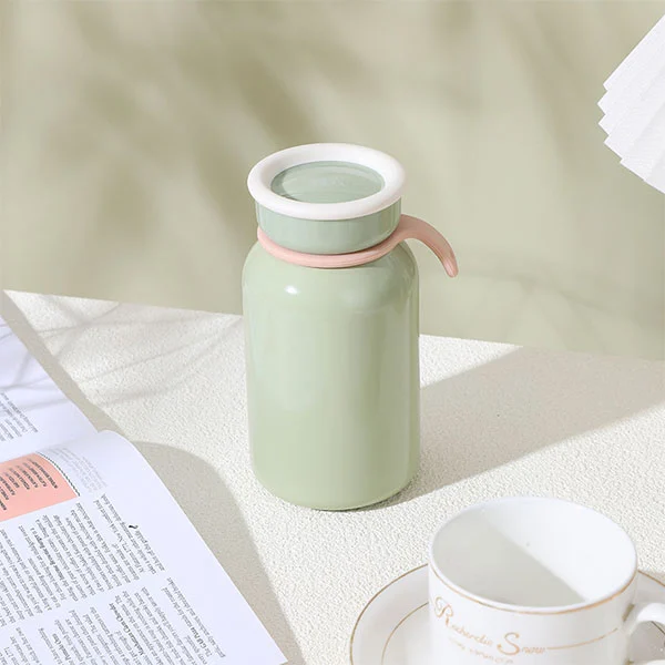 Ваша пляшка для води така ж міцна та герметична, як ця